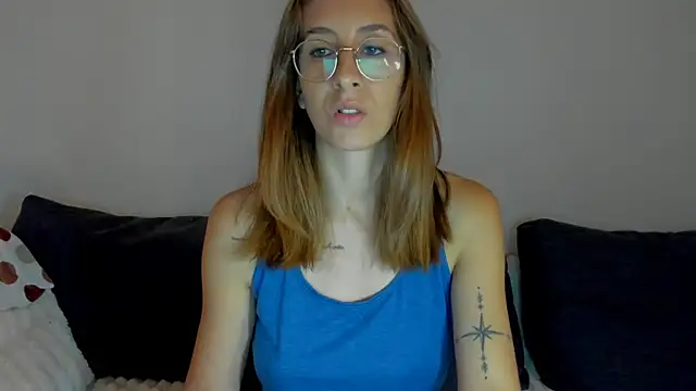 Snapshot of DesireMore90 chatting on July 9, 2026, 6:51 pm DesireMore90 online show from July 9, 2026, 6:51 pm
