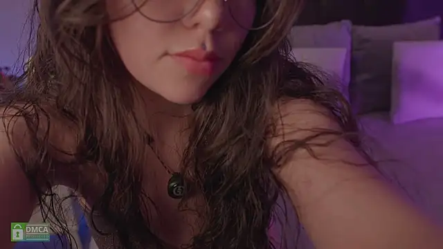 abbyhall  online show from April 1, 2026, 10:50 pm