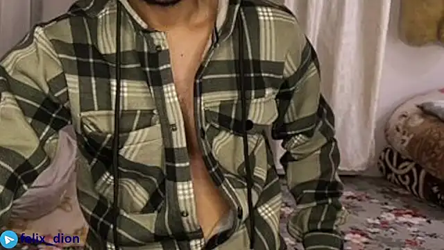 Snapshot of felix_dion chatting on February 7, 2026, 4:15 pm felix dion online show from February 7, 2026, 4:15 pm