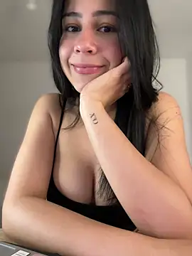 Snapshot of CuteKira7 chatting on February 14, 2026, 3:29 am CuteKira7 online show from February 14, 2026, 3:29 am