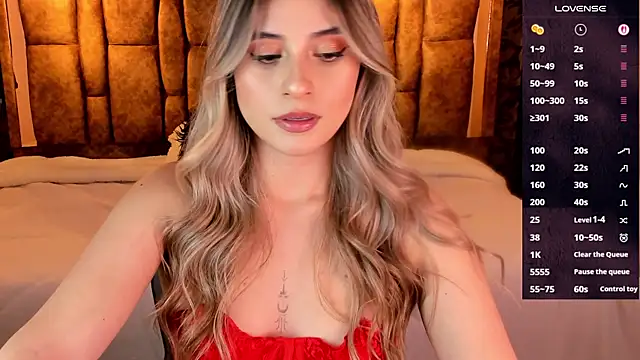 Snapshot of KiaraCarter chatting on October 7, 2025, 7:48 pm KiaraCarter online show from October 7, 2025, 7:48 pm