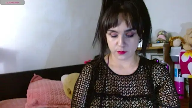 Snapshot of collette_beaufoy_ chatting on April 16, 2026, 7:09 am collette beaufoy online show from April 16, 2026, 7:09 am