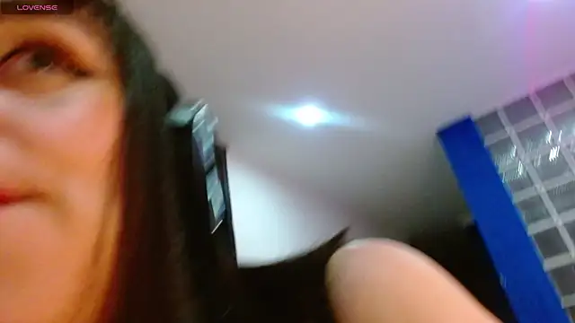 Snapshot of collette_beaufoy_ chatting on January 5, 2025, 11:33 pm collette beaufoy online show from January 5, 2025, 11:33 pm