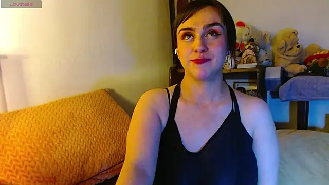 Snapshot of collette_beaufoy_ chatting on December 17, 2025, 8:08 am collette beaufoy online show from December 17, 2025, 8:08 am