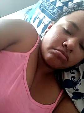 Snapshot of Julietha323 chatting on December 27, 2024, 3:59 pm Julietha323 online show from December 27, 2024, 3:59 pm