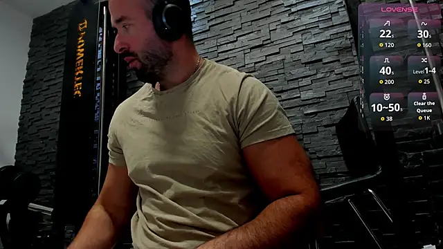 Snapshot of David_Big_Daddy chatting on September 19, 2025, 5:17 pm David Big Daddy online show from September 19, 2025, 5:17 pm