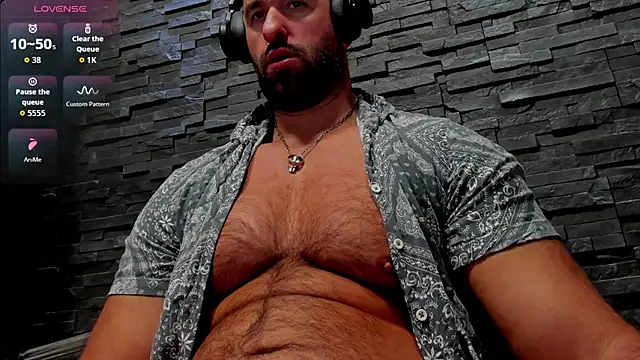 Snapshot of David_Big_Daddy chatting on September 18, 2025, 6:33 pm David Big Daddy online show from September 18, 2025, 6:33 pm