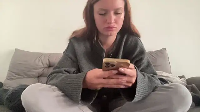 mariemelissah online show from April 11, 2026, 4:09 am