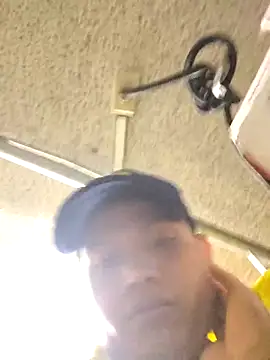 Snapshot of Alexisllanos chatting on March 14, 2026, 12:49 am Alexisllanos online show from March 14, 2026, 12:49 am