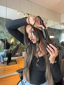 Snapshot of MileySin1111 chatting on February 20, 2026, 11:56 am MileySin1111 online show from February 20, 2026, 11:56 am