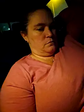 Snapshot of Thegreatestshowonearth410 chatting on February 18, 2026, 12:19 am Thegreatestshowonearth410 online show from February 18, 2026, 12:19 am