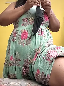 Snapshot of flamingoss chatting on December 21, 2025, 7:48 pm flamingoss online show from December 21, 2025, 7:48 pm