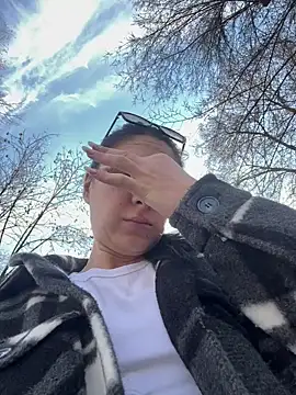 JenniferEdith online show from March 7, 2025, 2:23 pm