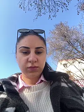 JenniferEdith online show from March 9, 2025, 8:29 am