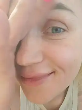 Linda Gregory online show from February 25, 2025, 11:15 pm