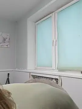 Linda Gregory online show from February 12, 2025, 6:08 am