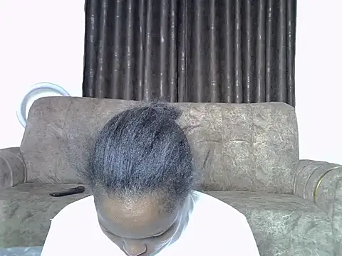 AurelAda online show from December 4, 2025, 12:09 am