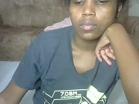 AurelAda online show from October 18, 2025, 12:12 am