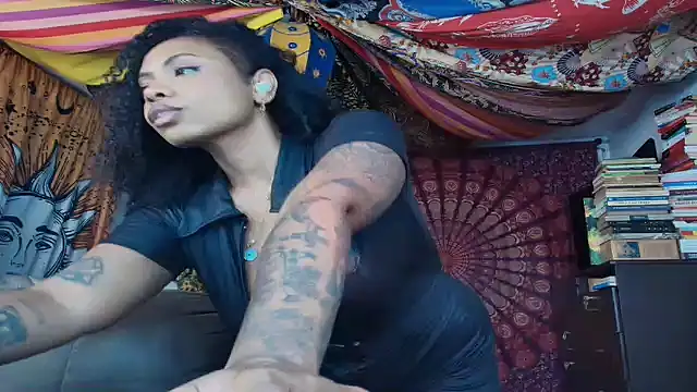 ElizaGrey  online show from April 12, 2026, 11:19 pm