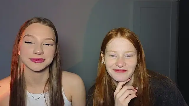 Snapshot of MiaKeler chatting on February 6, 2025, 6:24 pm MiaKeler online show from February 6, 2025, 6:24 pm