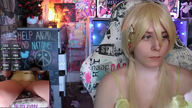 Snapshot of ShiroiFubuki chatting on March 4, 2025, 3:59 pm ShiroiFubuki online show from March 4, 2025, 3:59 pm