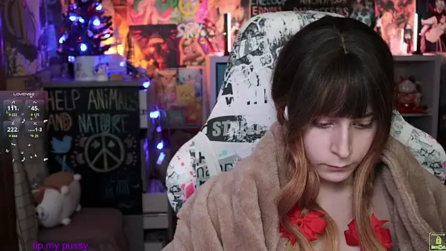 Snapshot of ShiroiFubuki chatting on January 31, 2025, 4:27 pm ShiroiFubuki online show from January 31, 2025, 4:27 pm