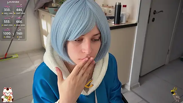 ShiroiFubuki online show from December 18, 2025, 11:14 am