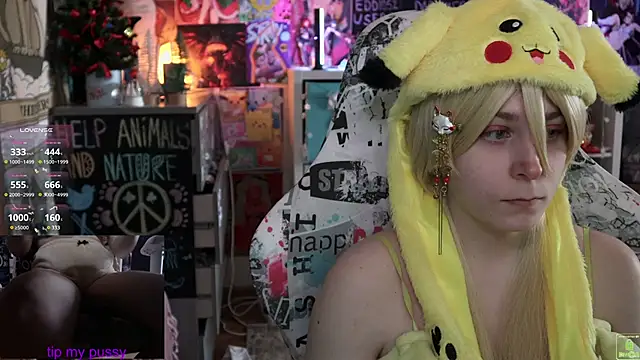 Snapshot of ShiroiFubuki chatting on March 5, 2025, 10:22 am ShiroiFubuki online show from March 5, 2025, 10:22 am