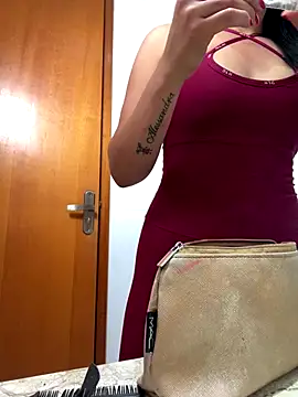 lupyta20 online show from December 20, 2025, 2:20 pm