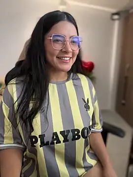 Snapshot of Lia_flowers chatting on March 1, 2026, 9:04 pm Lia flowers online show from March 1, 2026, 9:04 pm