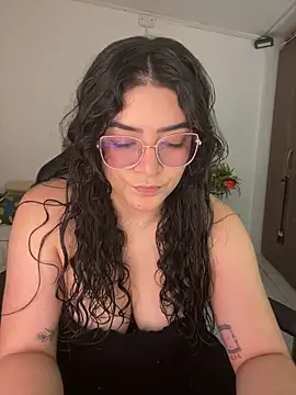 Snapshot of Lia_flowers chatting on February 5, 2026, 11:11 pm Lia flowers online show from February 5, 2026, 11:11 pm