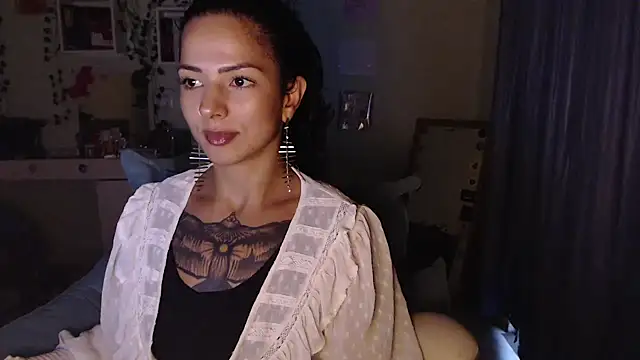 BeellyDance online show from April 7, 2026, 8:43 pm