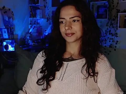 BeellyDance online show from November 3, 2025, 12:31 pm