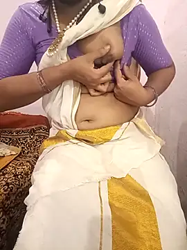 Snapshot of Mallu-Gayathri_Arun chatting on October 13, 2025, 5:20 am Mallu-Gayathri Arun online show from October 13, 2025, 5:20 am