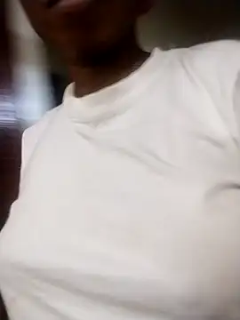 Snapshot of baby_baby233 chatting on March 7, 2025, 5:06 pm baby baby233 online show from March 7, 2025, 5:06 pm