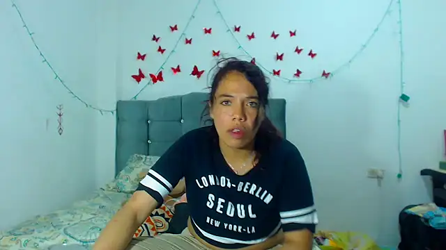 Snapshot of AmaraRoberts420 chatting on January 30, 2025, 12:50 am AmaraRoberts420 online show from January 30, 2025, 12:50 am