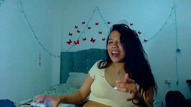 Snapshot of AmaraRoberts420 chatting on January 31, 2025, 11:24 pm AmaraRoberts420 online show from January 31, 2025, 11:24 pm