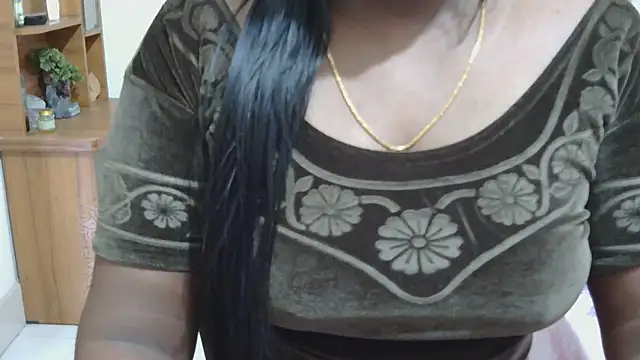 Snapshot of esita_1212 chatting on March 26, 2026, 1:37 am esita 1212 online show from March 26, 2026, 1:37 am