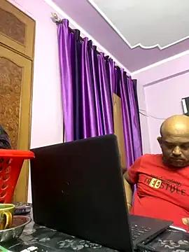 Dick 6inches online show from October 8, 2025, 1:45 pm