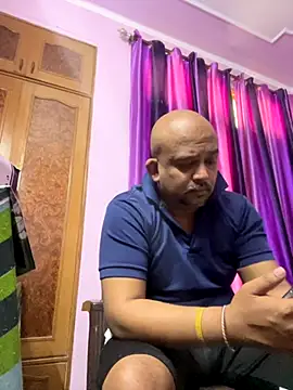 Dick 6inches online show from October 20, 2025, 7:20 am