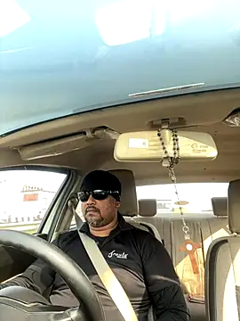 Dick 6inches online show from October 24, 2025, 3:38 am