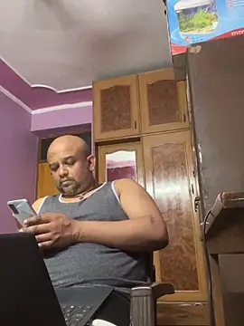Snapshot of Dick_6inches chatting on April 16, 2026, 1:56 pm Dick 6inches online show from April 16, 2026, 1:56 pm