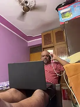 Dick 6inches online show from June 17, 2026, 7:52 am