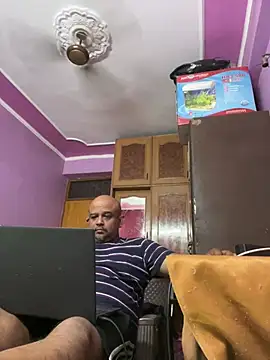 Snapshot of Dick_6inches chatting on May 1, 2026, 2:05 am Dick 6inches online show from May 1, 2026, 2:05 am