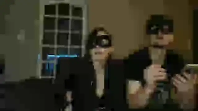 Snapshot of Lesloulous chatting on May 14, 2026, 11:13 pm Lesloulous online show from May 14, 2026, 11:13 pm
