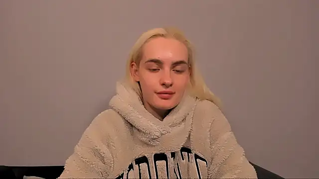 OliviaKisss online show from March 26, 2026, 8:18 pm