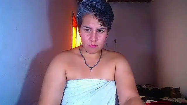 Snapshot of Yessi_rousse chatting on July 21, 2026, 7:59 pm Yessi rousse online show from July 21, 2026, 7:59 pm