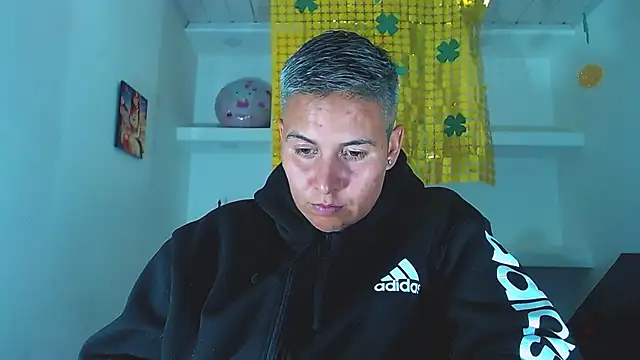 Yessi rousse online show from March 18, 2025, 3:55 pm