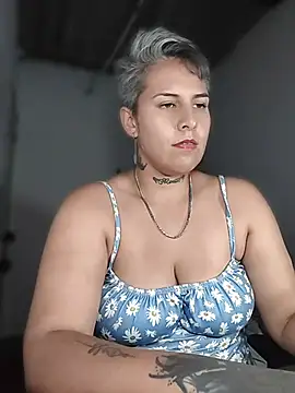 Snapshot of Yessi_rousse chatting on May 15, 2026, 11:47 pm Yessi rousse online show from May 15, 2026, 11:47 pm