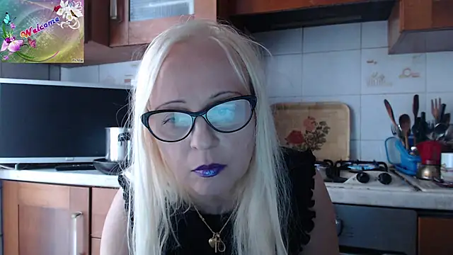 martachatte online show from October 7, 2025, 7:53 am